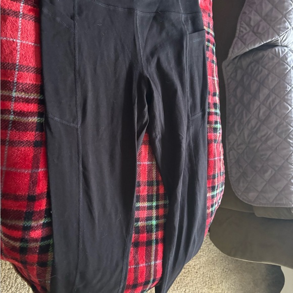 Leggings and spandex - Picture 3 of 3